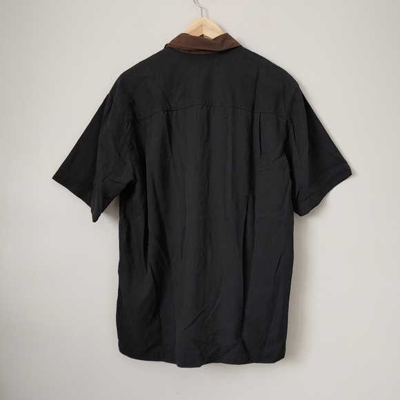 Tommy Bahama Silk Button Down Shirt Short Sleeves Size Medium Brown Black - Picture 4 of 16
